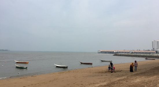 Tanjong Gemok Beach