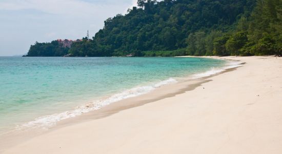 Pulau Tumuk Beach