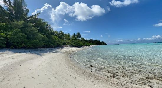 Fushi Beach