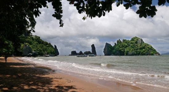 Gieng Tien Beach